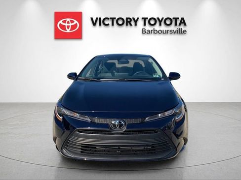 Used 2026 Toyota Corolla LE w/ LE Premium Package FWD image 8