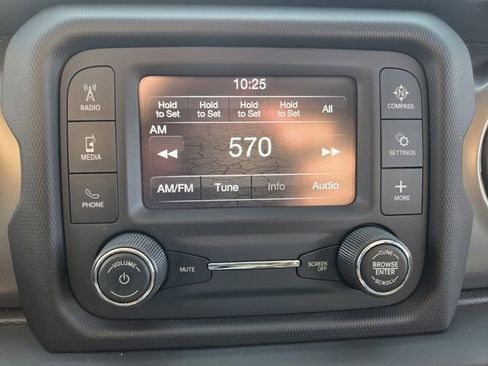 Used 2020 Jeep Gladiator Sport w/ Quick Order Package 24S AWD/4WD image 27
