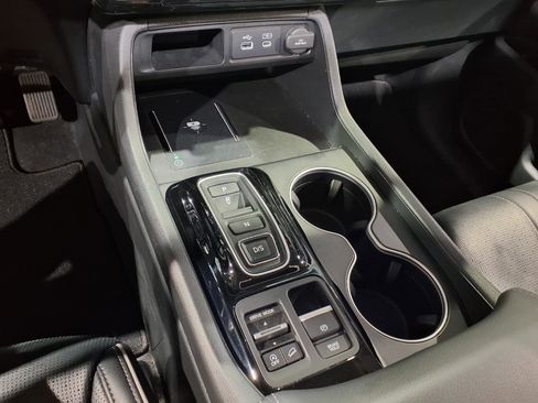 Used 2023 Honda Pilot Elite image 11