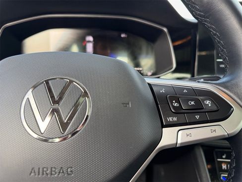 Used 2025 Volkswagen Jetta SE image 26