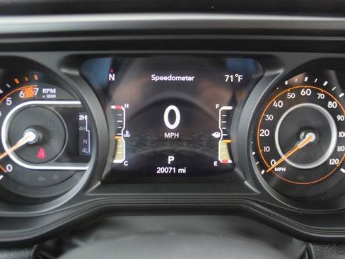 Used 2024 Jeep Wrangler Unlimited Sport AWD/4WD image 15