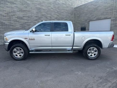 Used 2018 RAM 2500 Laramie image 11
