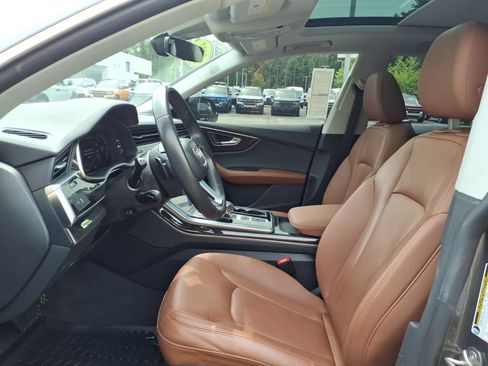 Used 2021 Audi Q8 Premium Plus w/ Premium Plus Package AWD/4WD image 16