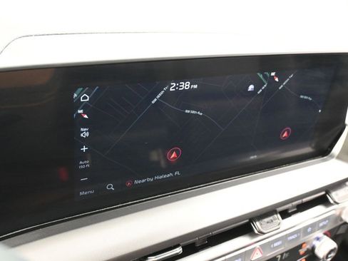 Used 2025 Kia Telluride S FWD image 21