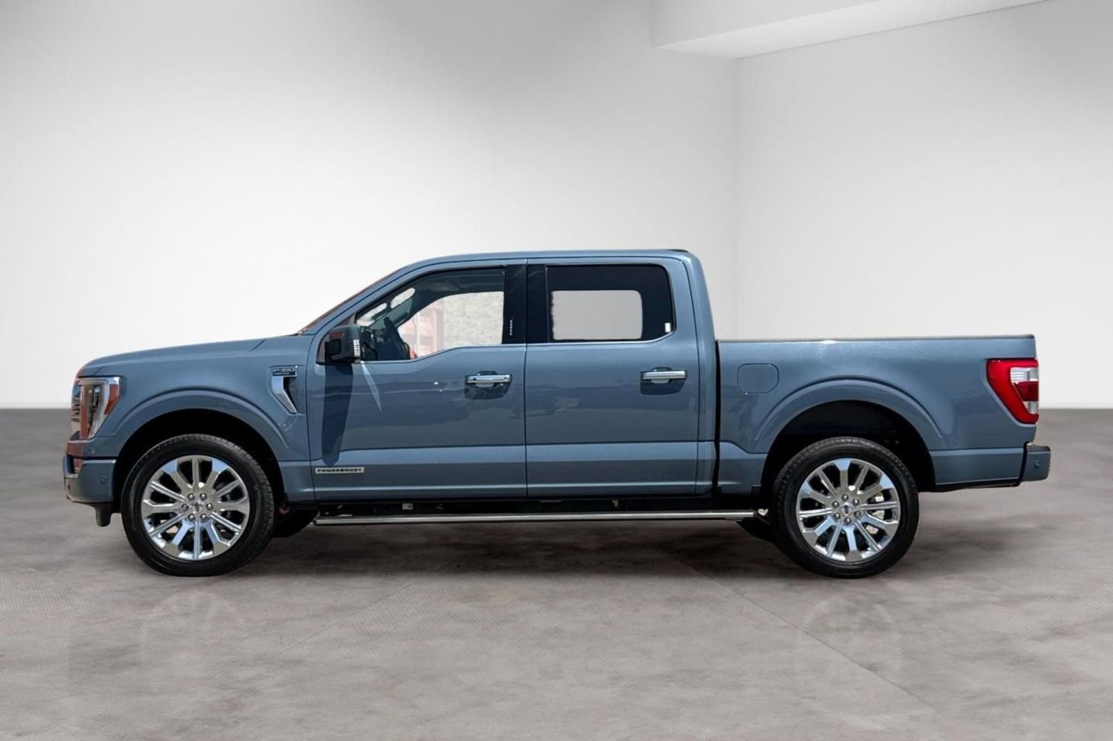 Used 2023 Ford F150 4x4 SuperCrew Hybrid image 2