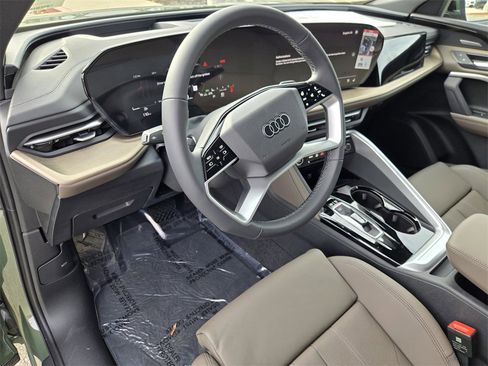 New 2025 Audi Q5 Premium Plus image 19