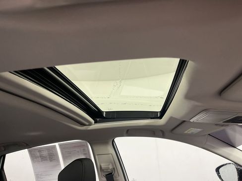 Used 2025 Honda Accord SE image 10