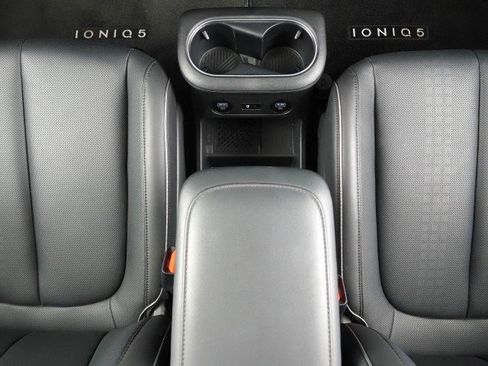 Used 2024 Hyundai Ioniq 5 AWD Limited image 27