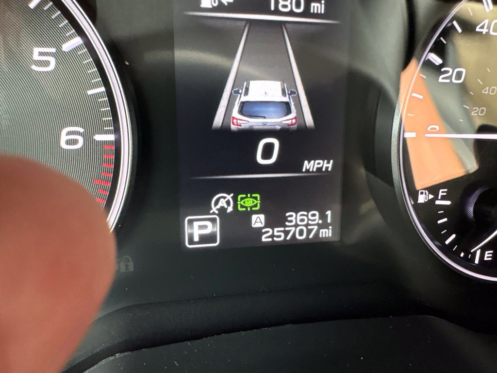 Used 2025 Subaru Outback Limited AWD/4WD image 8