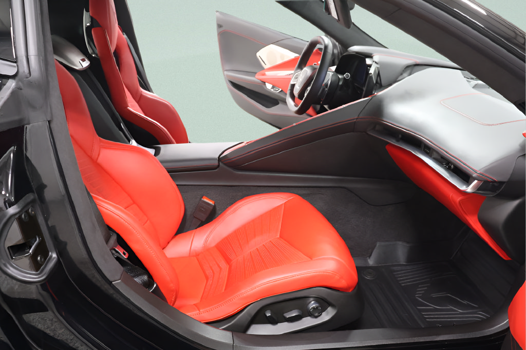 Used 2024 Chevrolet Corvette Stingray Premium Cpe w/ Z51 Performance Package RWD image 25