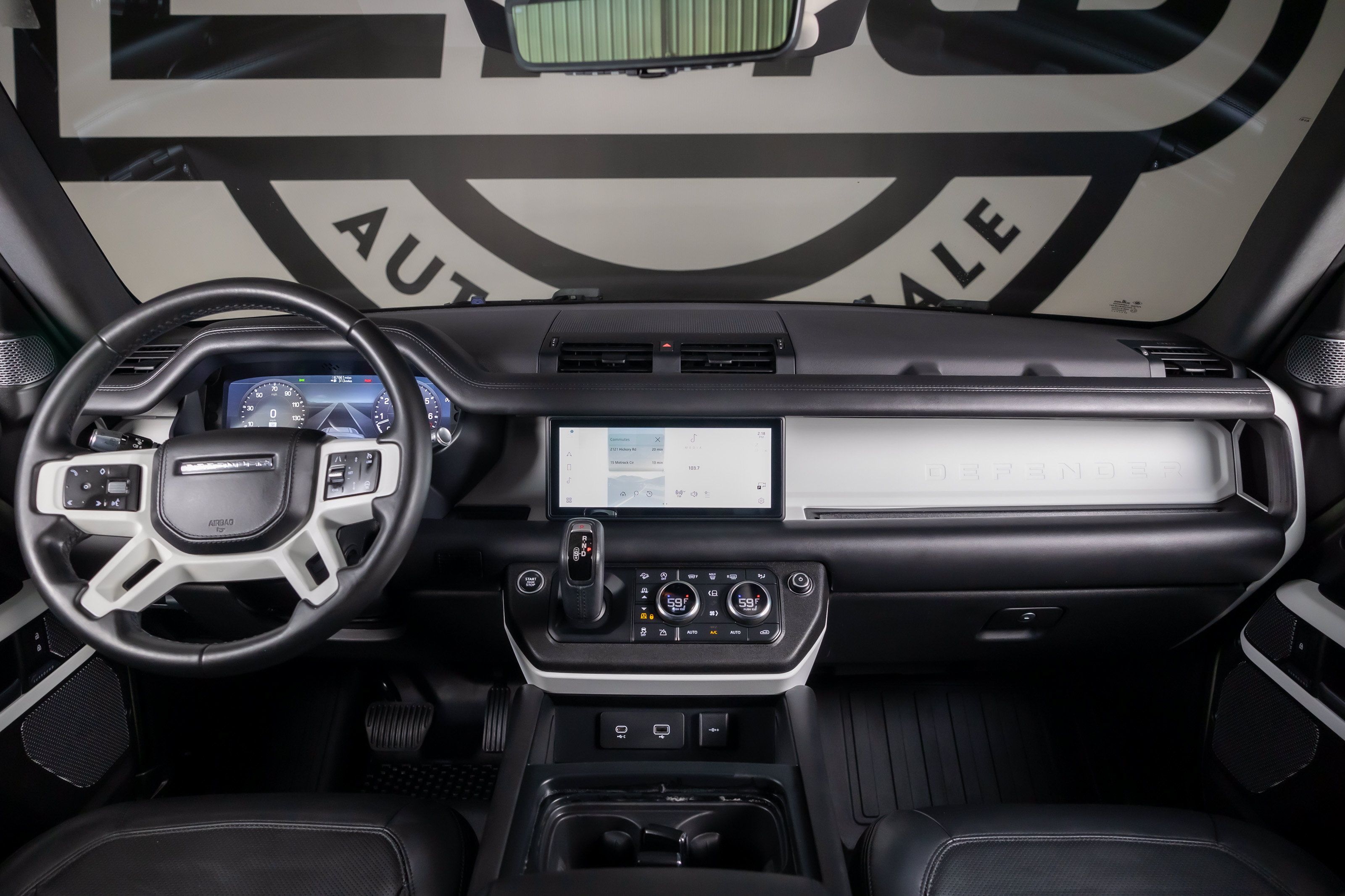 Used 2020 Land Rover Defender 110 HSE AWD/4WD image 3