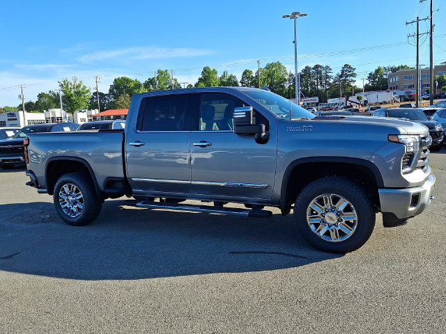 New 2026 Chevrolet Silverado 2500 High Country w/ Technology Package AWD/4WD image 3