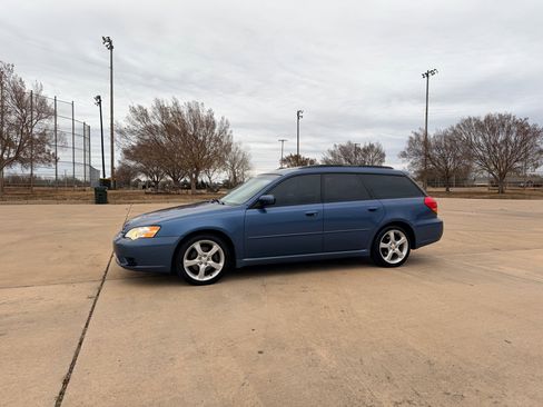 Used 2007 Subaru Legacy 2.5i Special Edition image 2