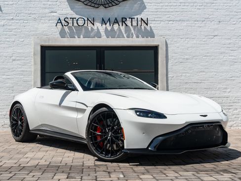 Used 2023 Aston Martin V8 Vantage Roadster RWD image 1