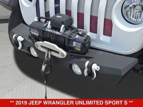 Used 2019 Jeep Wrangler Unlimited Sport S AWD/4WD image 36