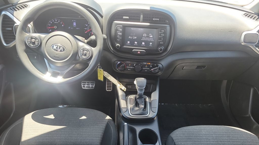 Used 2020 Kia Soul S FWD image 11