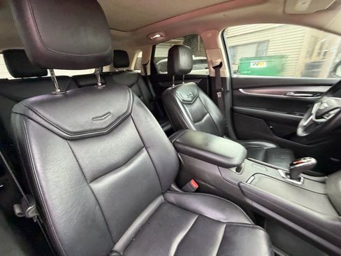 Used 2017 Cadillac XT5 Luxury w/ Driver Awareness Package image 13