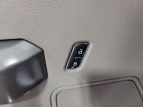 Used 2017 Ford F150 XLT w/ Equipment Group 301A Mid image 41