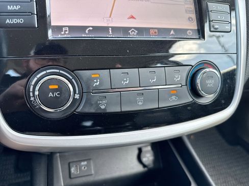 Used 2018 Nissan Altima 2.5 SR w/ SR Special Edition image 17