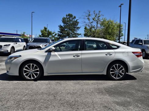 Used 2014 Toyota Avalon XLE Touring FWD image 11