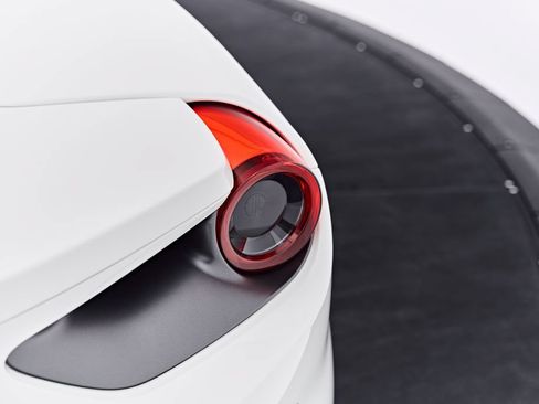 Used 2019 Ferrari 488 Spider RWD image 37