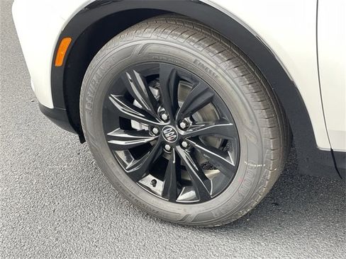 Used 2024 Buick Envista Sport Touring w/ Convenience I Package image 30