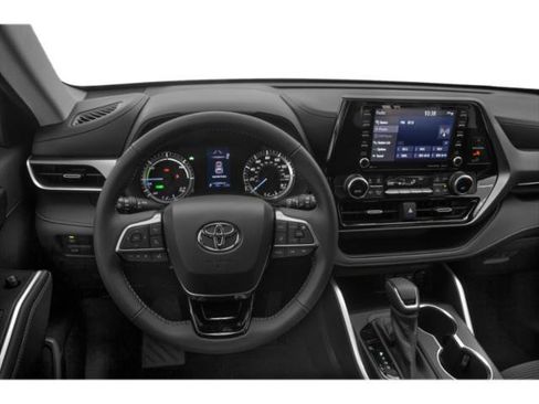 Used 2020 Toyota Highlander XLE AWD/4WD image 10