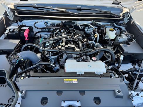 Used 2024 Toyota Tacoma SR5 w/ SR5 Upgrade Package image 9