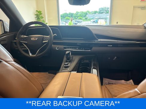 Used 2024 Cadillac Escalade Sport w/ LPO, ONYX Package AWD/4WD image 10