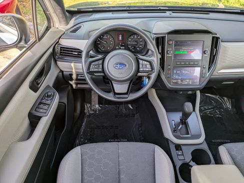 Certified 2025 Subaru Forester image 15