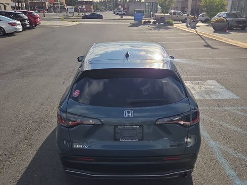 Used 2025 Honda HR-V Sport image 10