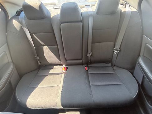 Used 2025 Nissan Altima 2.5 SV FWD image 39