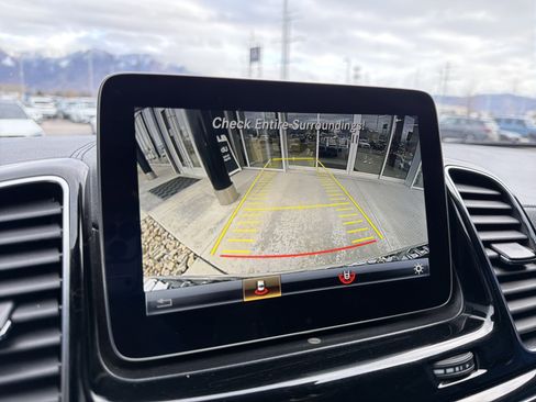 Used 2018 Mercedes-Benz GLS 450 4MATIC image 21