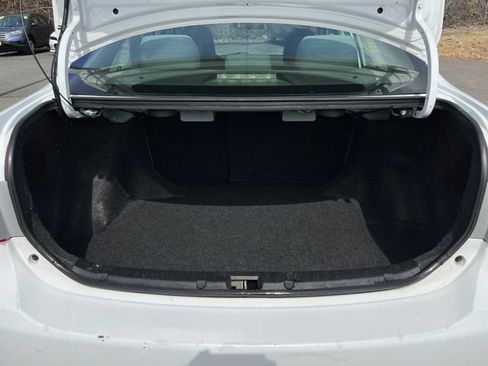 Used 2012 Toyota Corolla L FWD image 13