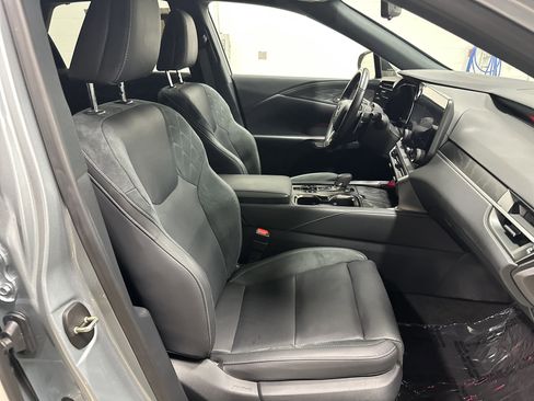 Certified 2025 Lexus RX 450h AWD w/ Convenience Package image 33