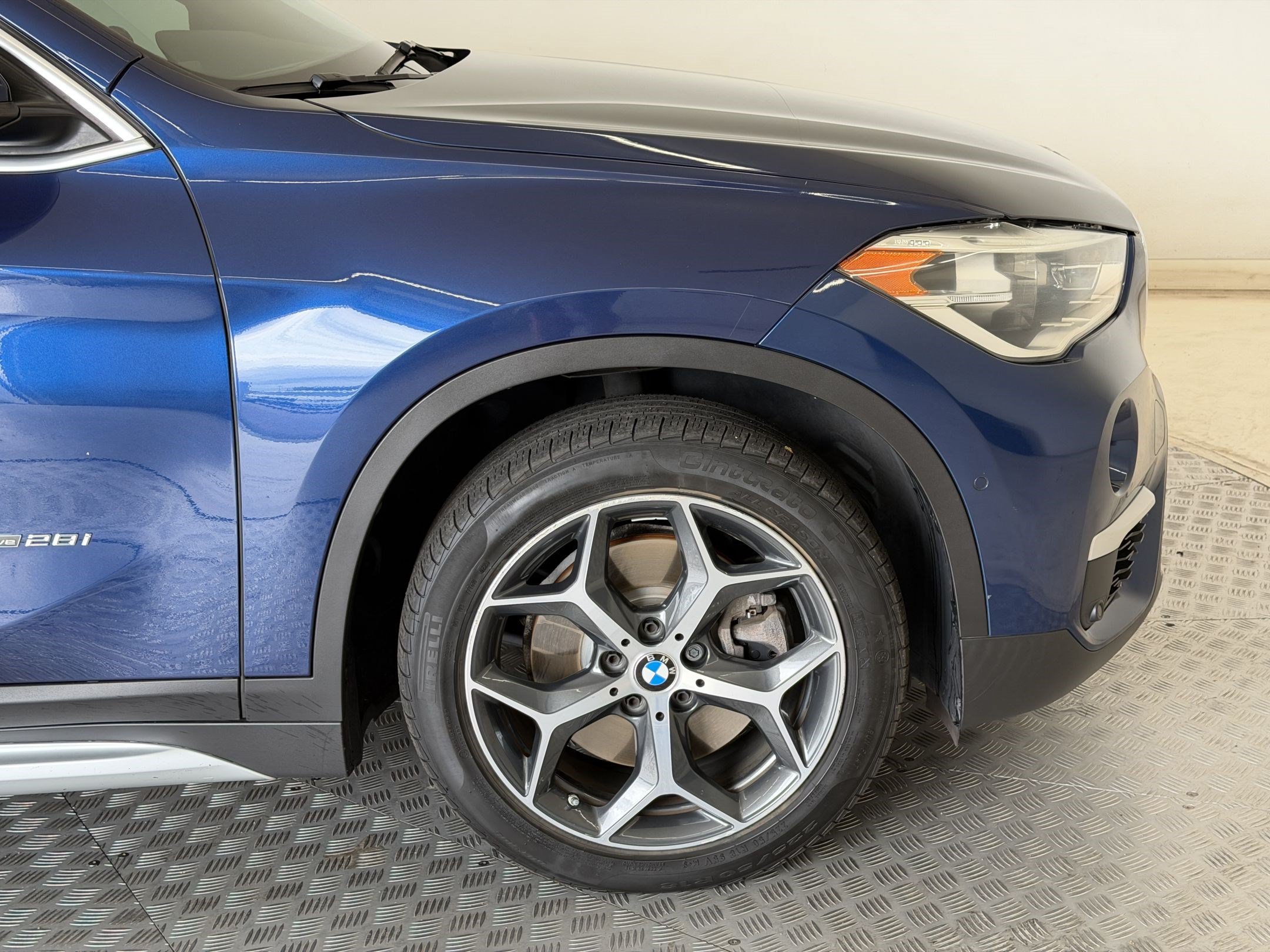 Used 2017 BMW X1 xDrive28i AWD/4WD image 13