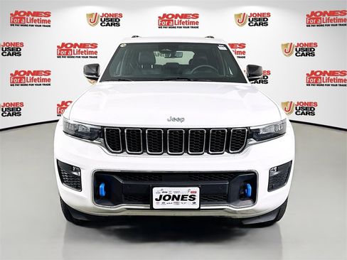 Used 2023 Jeep Grand Cherokee Overland w/ Luxury Tech Group IV image 12