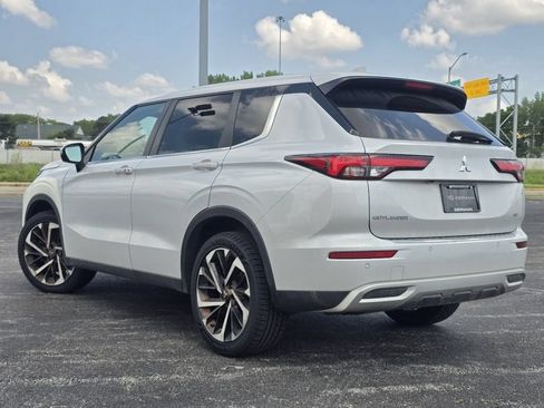 Used 2022 Mitsubishi Outlander SE AWD/4WD image 13