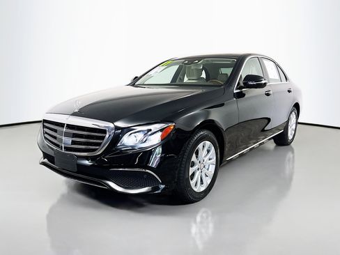 Used 2017 Mercedes-Benz E 300 4MATIC image 10