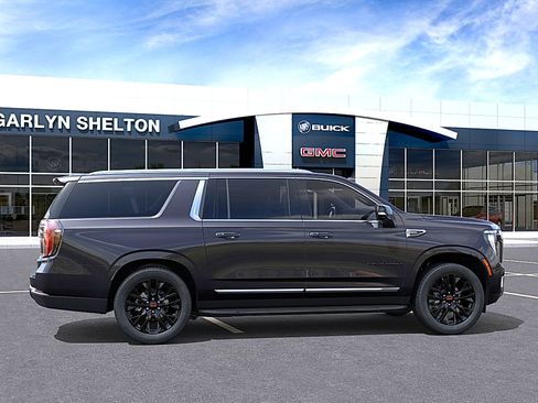 New 2026 GMC Yukon XL Elevation w/ LPO, Elevation Black Package AWD/4WD image 5