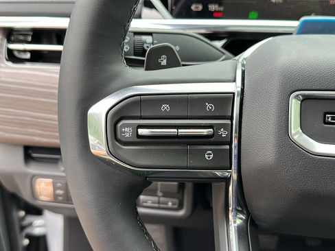 New 2025 GMC Sierra EV Denali image 11