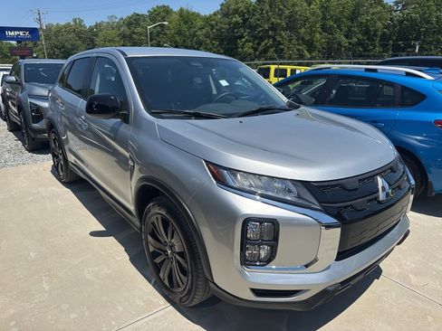 Used 2025 Mitsubishi Outlander Sport AWD image 2