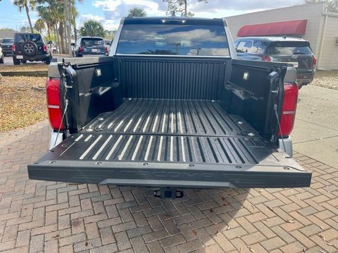 Used 2025 Toyota Tacoma SR5 image 5