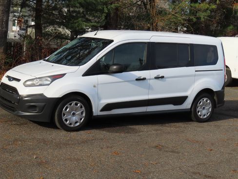 Used 2018 Ford Transit Connect XL image 2