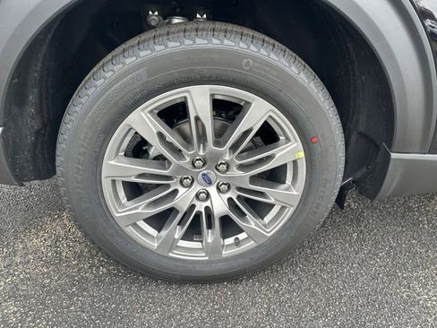 New 2026 Ford Explorer Active w/ Active Comfort Package image 13