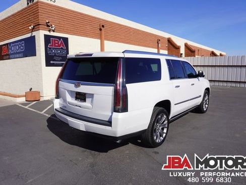Used 2020 Cadillac Escalade ESV Platinum image 54