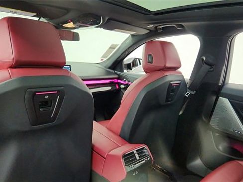 Used 2024 BMW i5 eDrive40i w/ Premium Package image 31