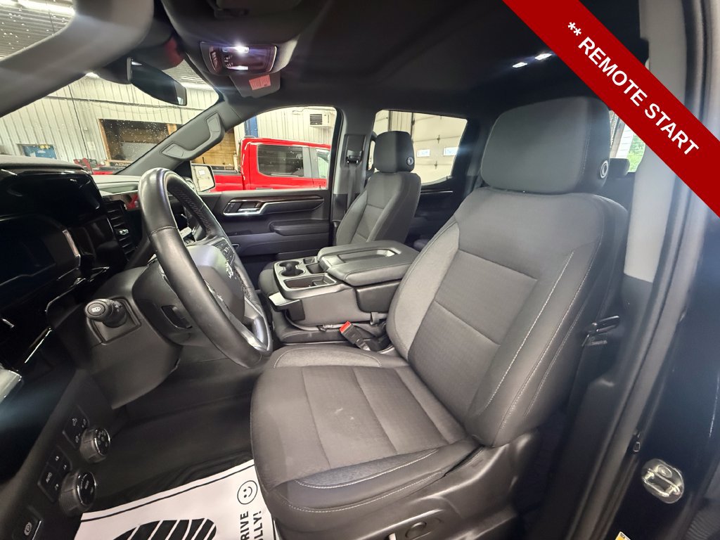Used 2023 Chevrolet Silverado 1500 RST AWD/4WD image 13