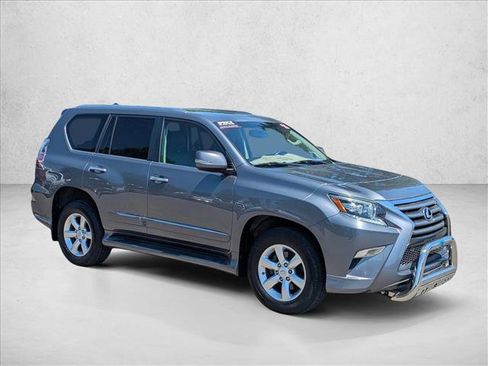 Used 2016 Lexus GX 460 w/ Preferred Accessory Package AWD/4WD image 3
