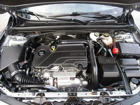 Certified 2024 Chevrolet Malibu LT image 9